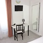 Montana Lafayette فندق