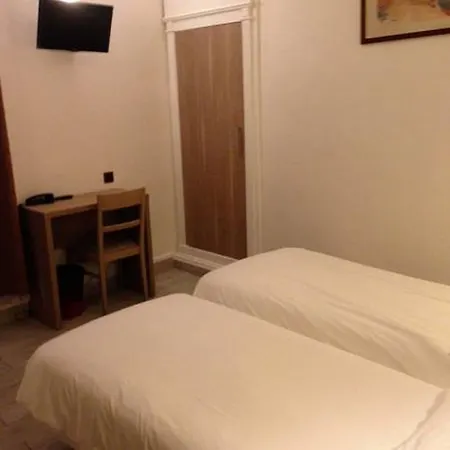 Hotel Montana Lafayette Paris