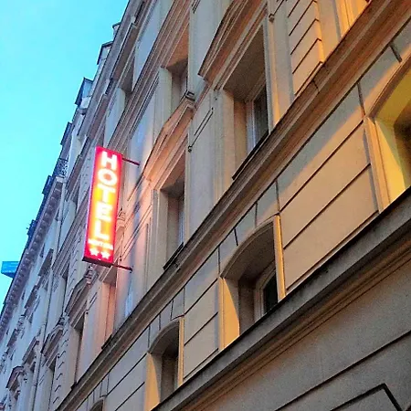 Montana Lafayette 2* Paris