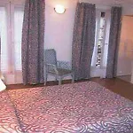Montana Lafayette Hotel 2*